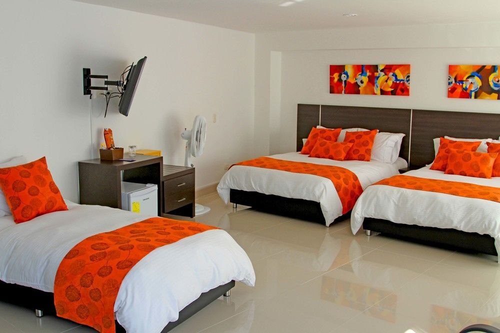 Hotel Montes De La Castellana Armenia  Extérieur photo